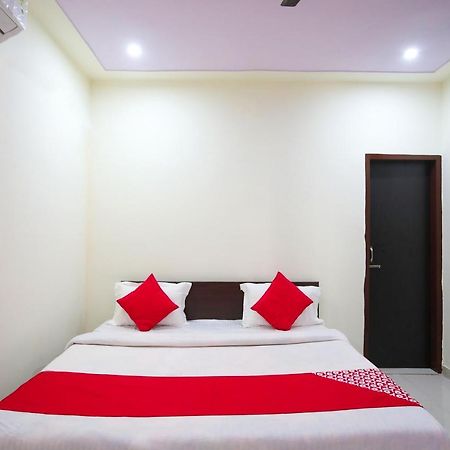 Oyo Flagship 62980 Shiva Residency Hotel Garhi Harsaru Exterior foto