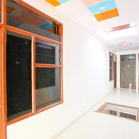 Oyo Flagship 62980 Shiva Residency Hotel Garhi Harsaru Exterior foto